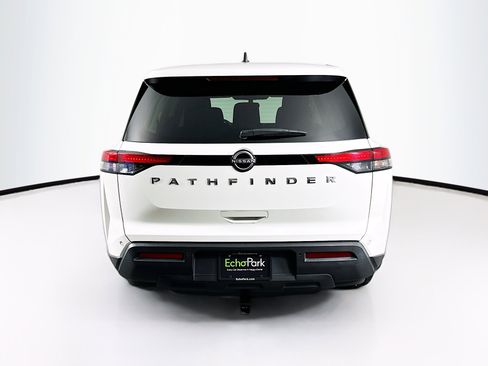 Used 2023 Nissan Pathfinder S image 7