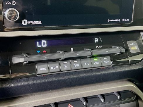 Used 2022 Toyota Tundra SR5 image 15