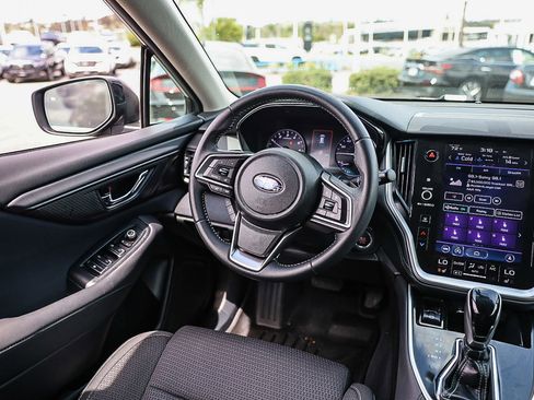 Used 2022 Subaru Outback Premium AWD/4WD image 5
