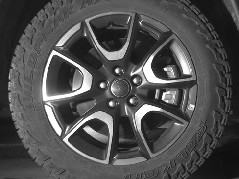 Used 2025 Jeep Compass Trailhawk AWD/4WD image 13