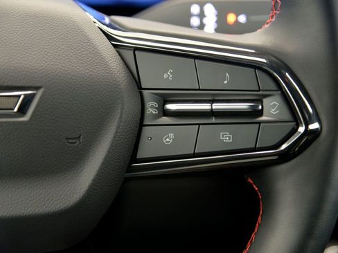 Certified 2024 Chevrolet Equinox EV RS image 23