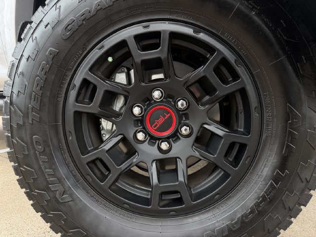 Certified 2024 Toyota 4Runner TRD Off-Road Premium w/ Off Road Premium Plus Package AWD/4WD image 9