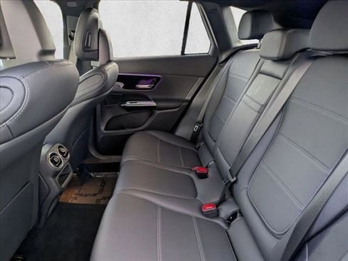 Certified 2025 Mercedes-Benz GLC 300 image 20