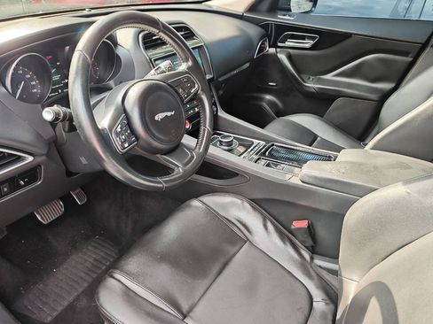 Used 2019 Jaguar F-PACE AWD/4WD image 51