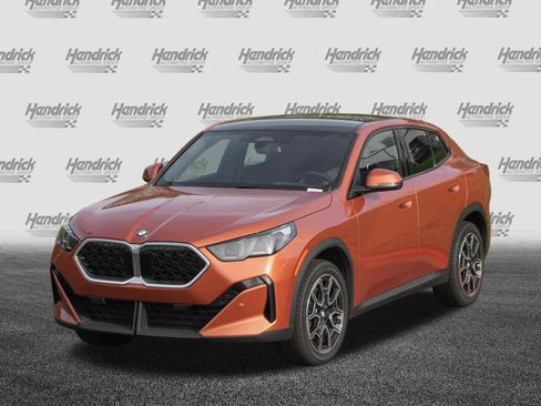 Certified 2025 BMW X2 xDrive28i AWD/4WD image 5