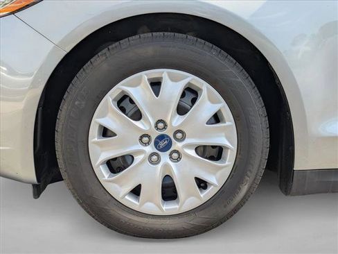 Used 2020 Ford Fusion S image 24