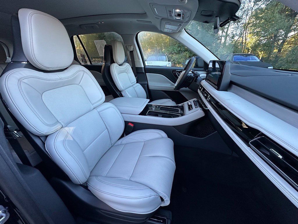 New 2027 Lincoln Aviator Reserve AWD/4WD image 24