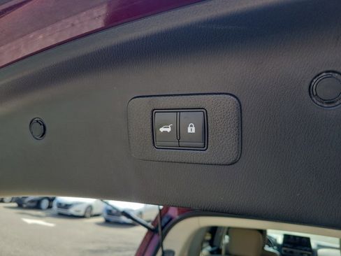 Used 2021 Nissan Armada Platinum w/ Captain's Chairs Package image 10