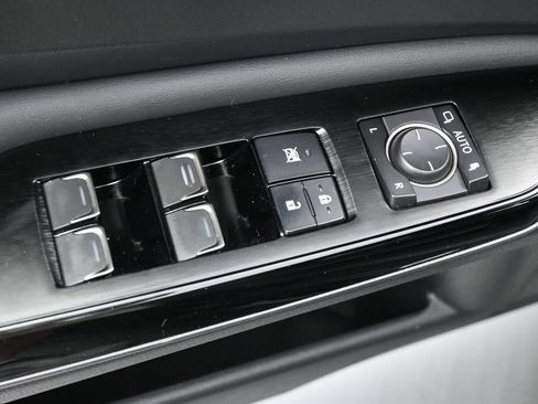 Used 2022 Lexus ES 350 F Sport w/ Accessory Package FWD image 4