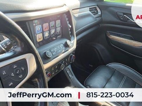 Used 2019 GMC Acadia Denali w/ Technology Package AWD/4WD image 14