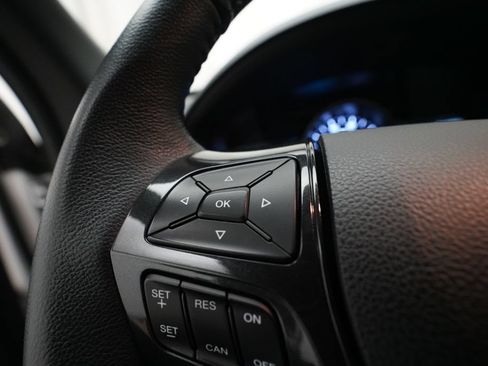 Used 2019 Ford Explorer XLT w/ Equipment Group 202A AWD/4WD image 19