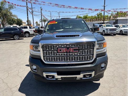 Used 2018 GMC Sierra 3500 Denali w/ Duramax Plus Package AWD/4WD image 21
