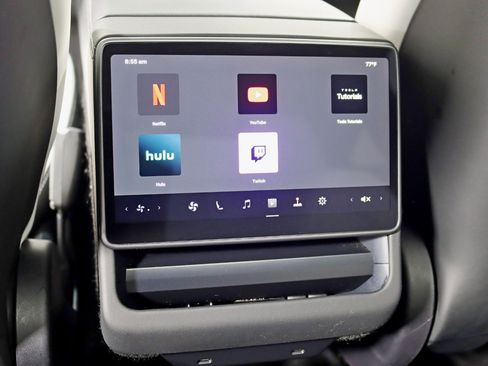 Used 2026 Tesla Model Y AWD image 27