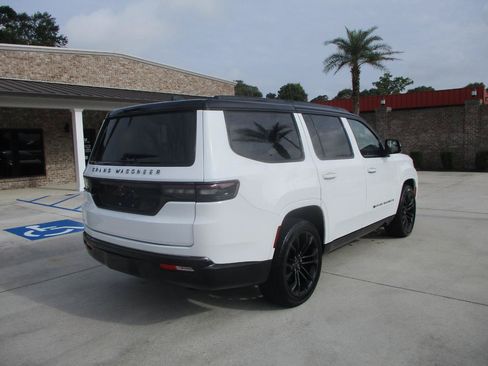 Used 2024 Jeep Grand Wagoneer Series II Obsidian w/ Quick Order Packagew 28T AWD/4WD image 31