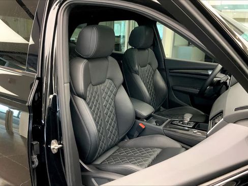 Used 2023 Audi SQ5 Premium Plus w/ Premium Plus Package AWD/4WD image 9