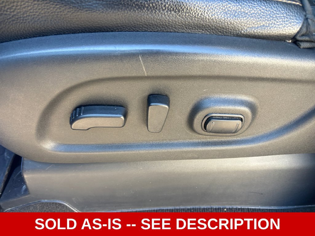 Used 2016 Nissan Titan SL AWD/4WD image 13