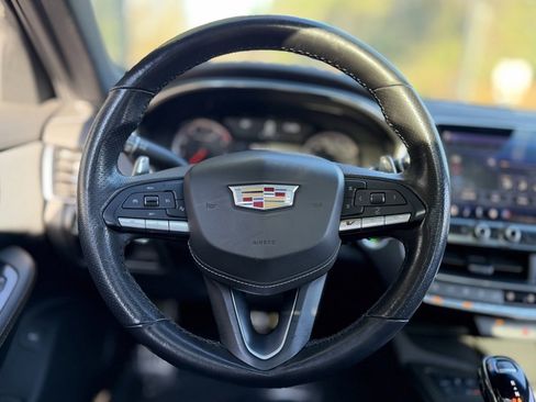 Used 2021 Cadillac CT5 V image 42