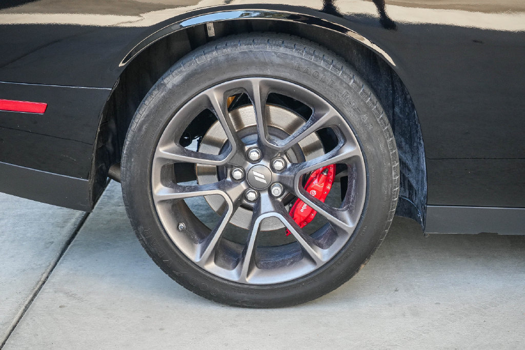 Used 2022 Dodge Challenger R/T Scat Pack RWD image 12