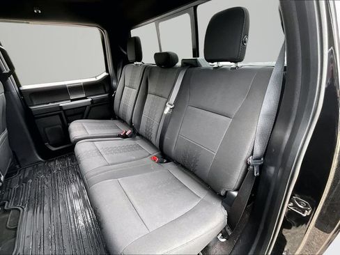 Used 2018 Ford F150 XLT w/ Equipment Group 302A Luxury AWD/4WD image 21