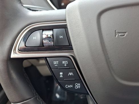 Certified 2019 Lincoln Nautilus Reserve AWD/4WD image 22