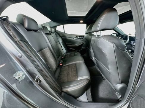 Used 2023 Nissan Maxima SR w/ Sport Mat Group FWD image 30