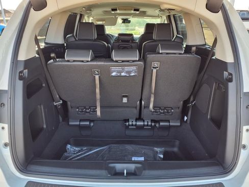New 2026 Honda Odyssey Touring image 10