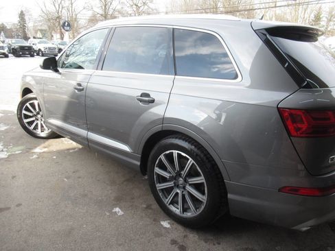 Used 2017 Audi Q7 3.0T Premium Plus image 14
