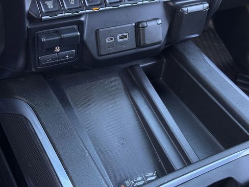 Used 2022 GMC Sierra 2500 AT4 w/ AT4 Preferred Package image 23