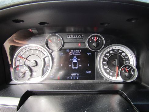 Used 2016 RAM 2500 Laramie w/ Cold Weather Group AWD/4WD image 14