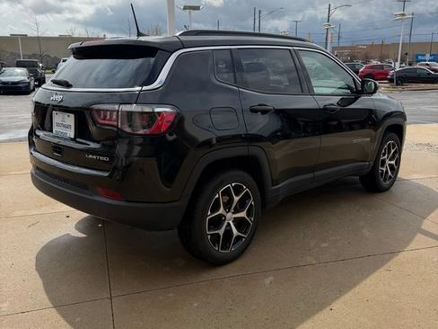Used 2024 Jeep Compass Limited AWD/4WD image 5