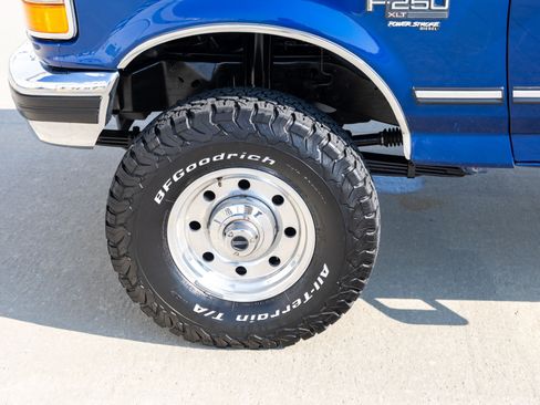 Used 1996 Ford F250 4x4 Regular Cab image 34