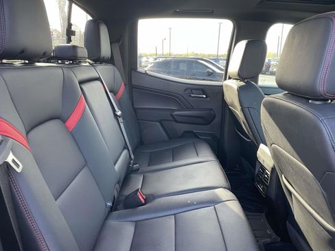 Used 2025 Chevrolet Colorado Z71 w/ Technology Package image 13