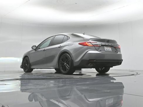 Used 2025 Toyota Camry SE FWD image 46