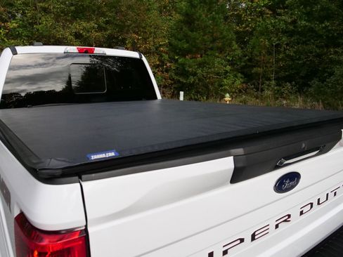 Used 2022 Ford F250 Lariat w/ Tremor Off-Road Package image 34