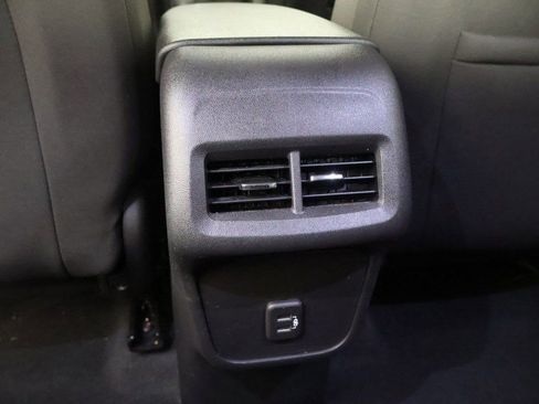 Used 2022 Chevrolet Equinox LS w/ LS Convenience Package FWD image 44