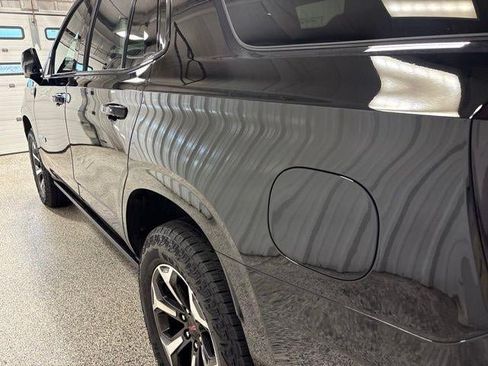 Used 2022 GMC Yukon AT4 w/ Technology Package AWD/4WD image 11