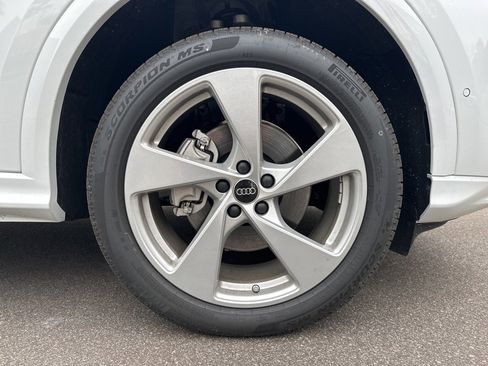 New 2025 Audi Q5 2.0T Premium Plus image 9