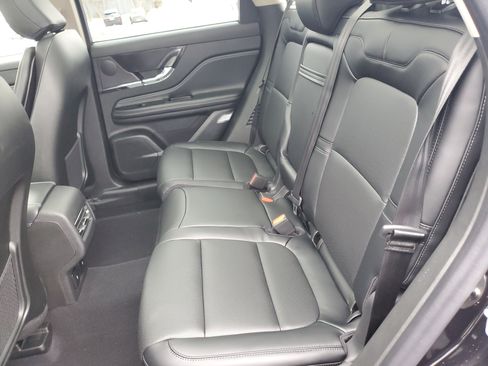 New 2026 Lincoln Corsair Premiere image 28