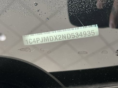 Used 2022 Jeep Cherokee Limited image 20