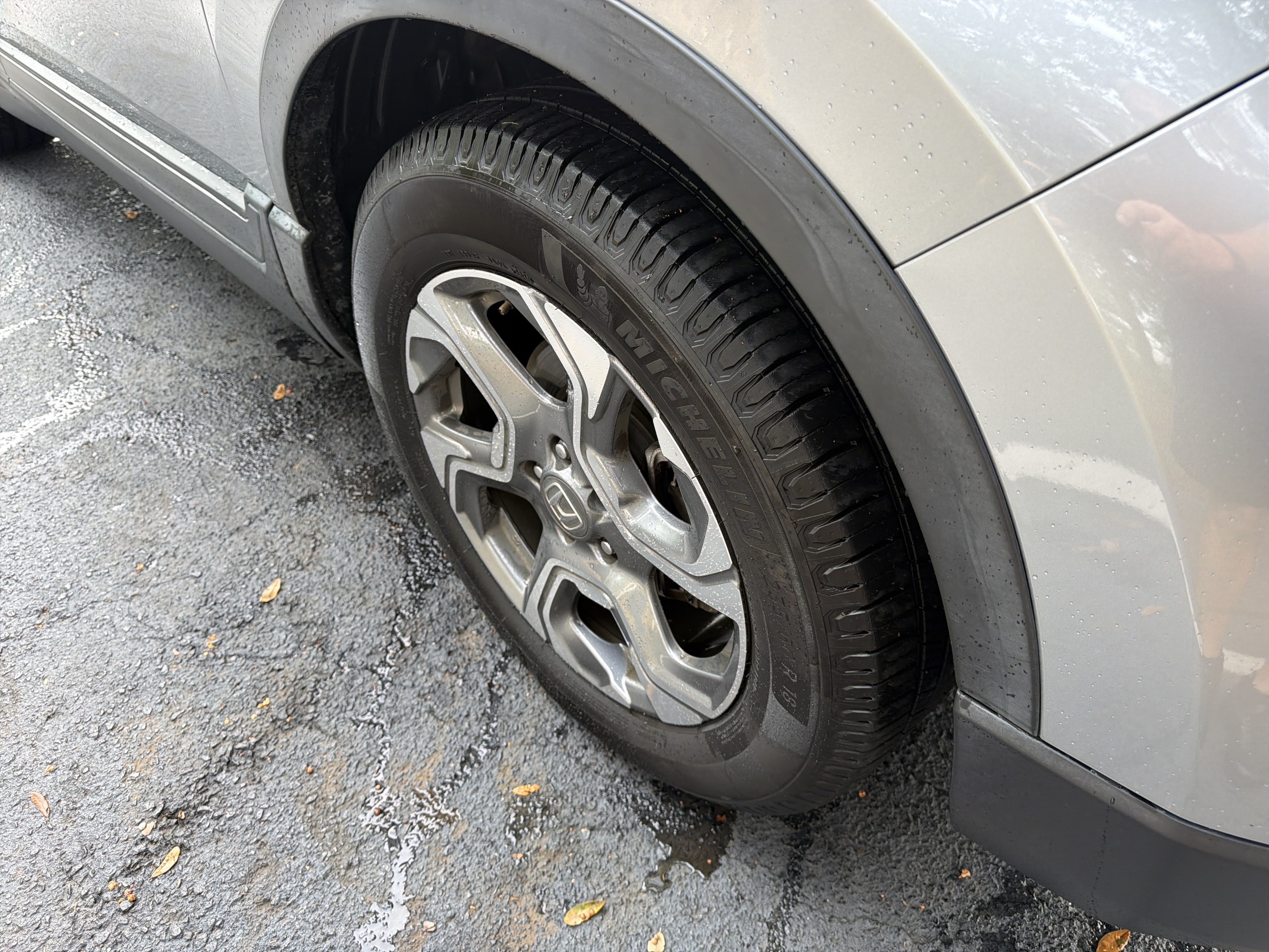 Used 2018 Honda CR-V EX image 11
