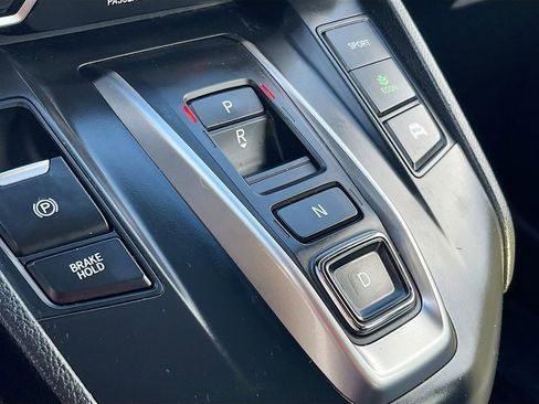 Used 2022 Honda CR-V Touring image 17