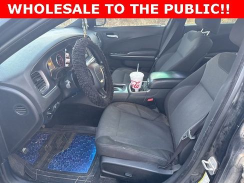 Used 2016 Dodge Charger SE image 11