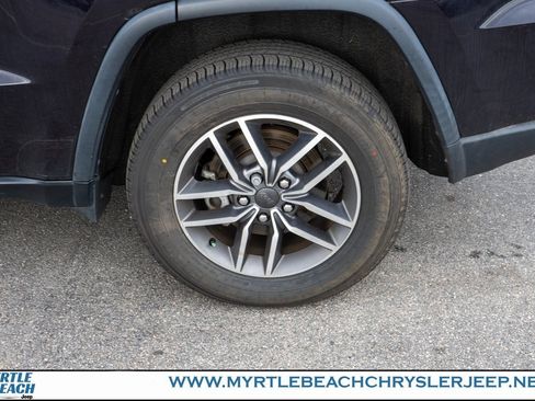 Certified 2021 Jeep Grand Cherokee Limited image 12