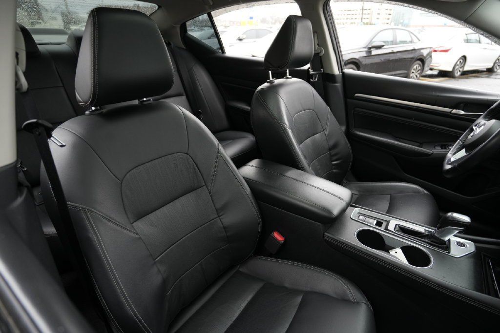Used 2019 Nissan Altima 2.5 Platinum AWD/4WD image 21