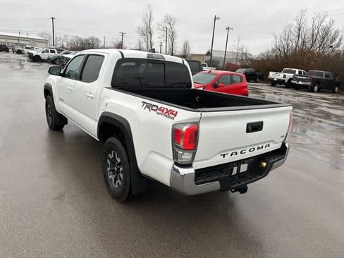 Used 2023 Toyota Tacoma TRD Off-Road image 16