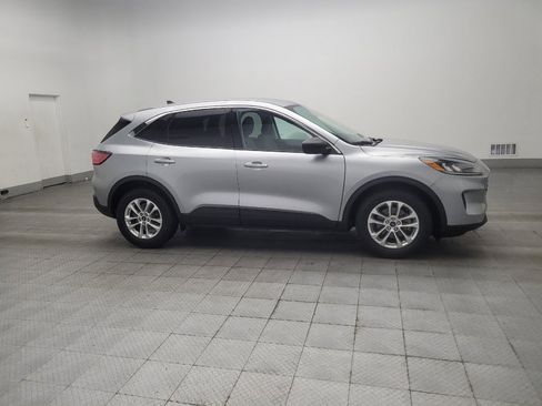 Used 2022 Ford Escape SE w/ Convenience Package FWD image 11