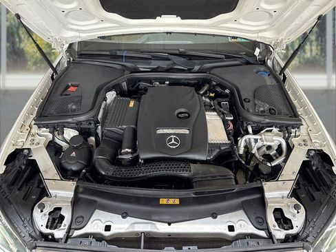 Used 2019 Mercedes-Benz E 300 4MATIC image 23
