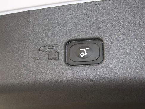 New 2026 Lincoln Nautilus Reserve image 15