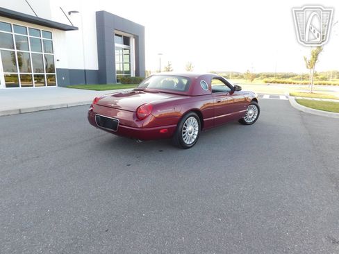 Used 2004 Ford Thunderbird image 18