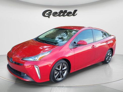 Used 2022 Toyota Prius Limited FWD image 1